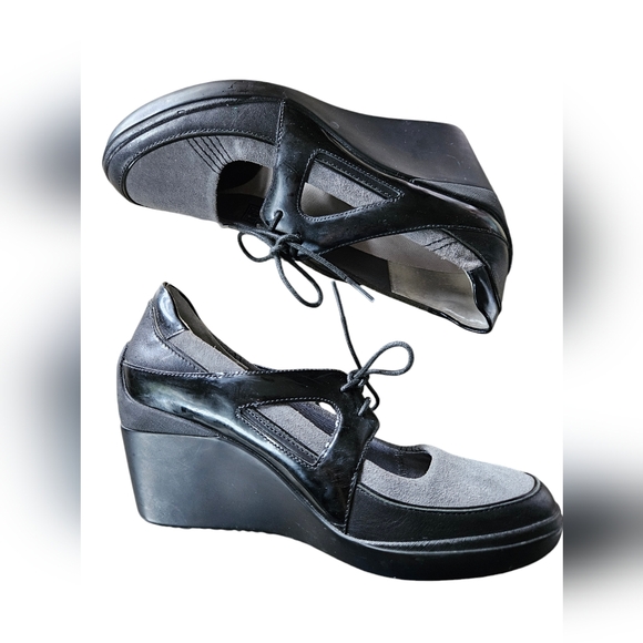 Tsubo suede patent leather Mary Jane wedge sz 8 black grey fall buisness casual - Picture 1 of 7